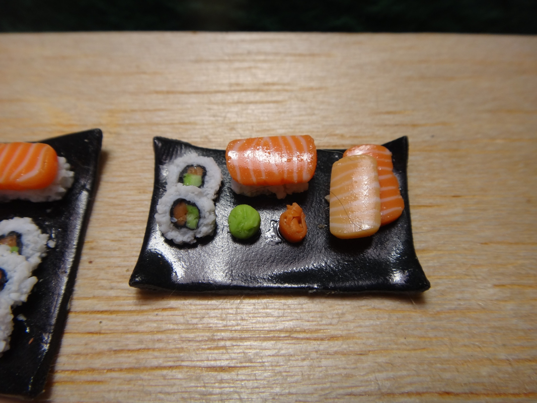 Tiny Sushi!! - GingerGeorgie